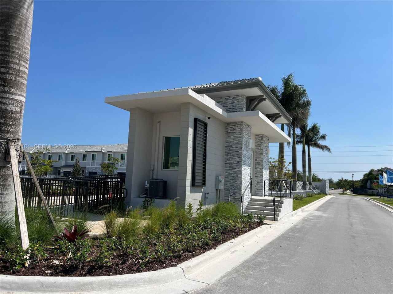 680 SE 13th Ct, Homestead, FL 33034 Photo