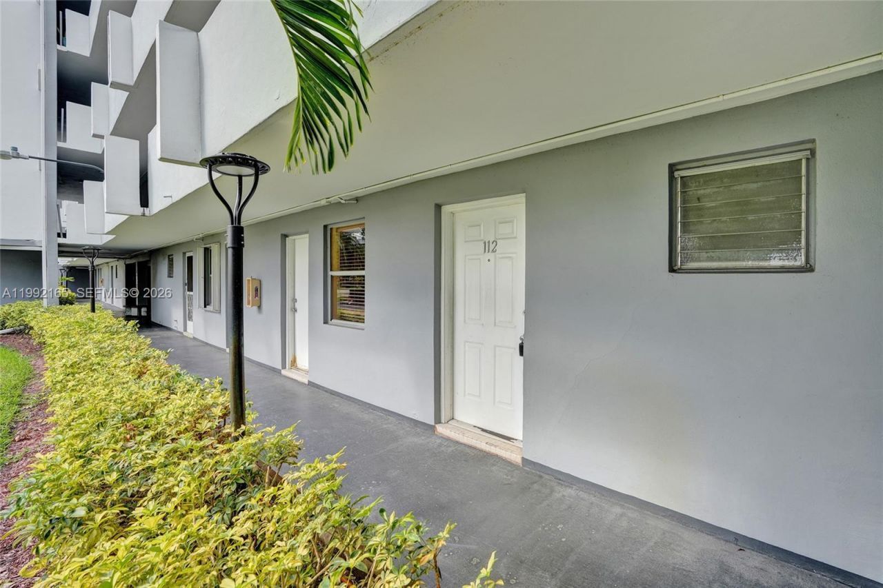 1601 NE 191 St , Unit B112, Miami, FL 33179 Photo
