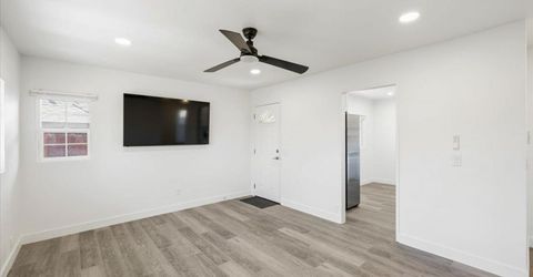 209 Dewitt Ct, Sacramento, CA 95838 Photo