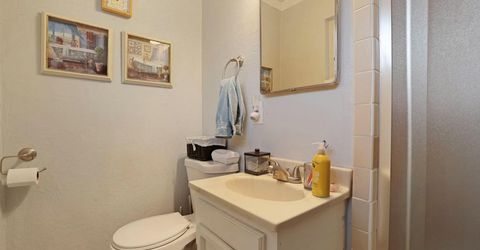 424 Morada Ln, Stockton, CA 95210 Photo