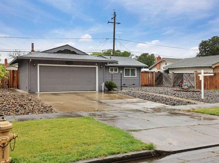 424 Morada Ln, Stockton, CA 95210 Photo