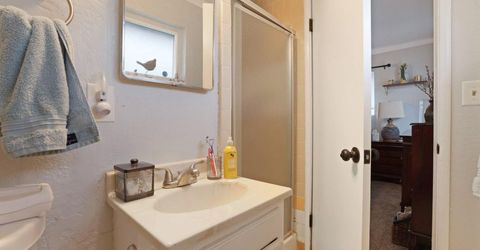 424 Morada Ln, Stockton, CA 95210 Photo