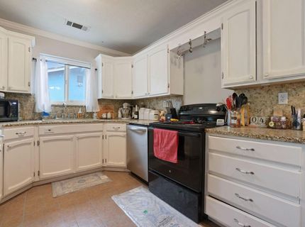 424 Morada Ln, Stockton, CA 95210 Photo