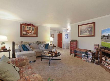 424 Morada Ln, Stockton, CA 95210 Photo