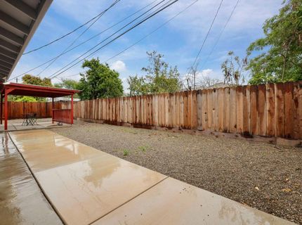 424 Morada Ln, Stockton, CA 95210 Photo