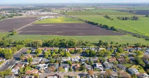 424 Morada Ln, Stockton, CA 95210 Photo