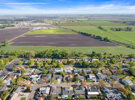 424 Morada Ln, Stockton, CA 95210 Photo