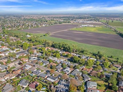 424 Morada Ln, Stockton, CA 95210 Photo