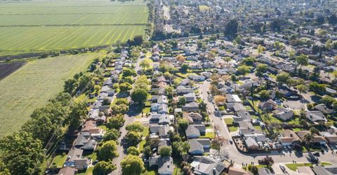 424 Morada Ln, Stockton, CA 95210 Photo