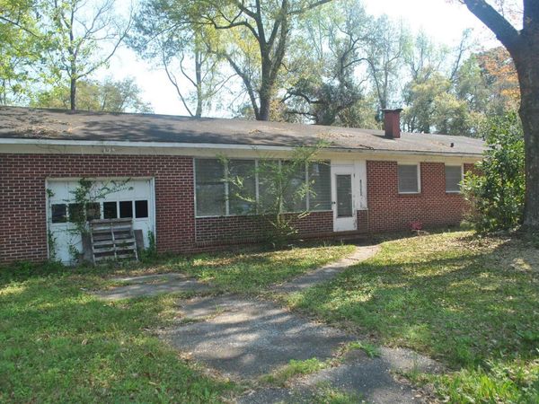 1834 Sumter St. , Georgetown, SC 29440