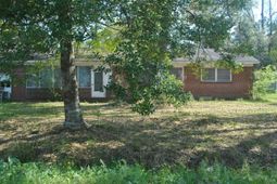 1834 Sumter St. photo 4