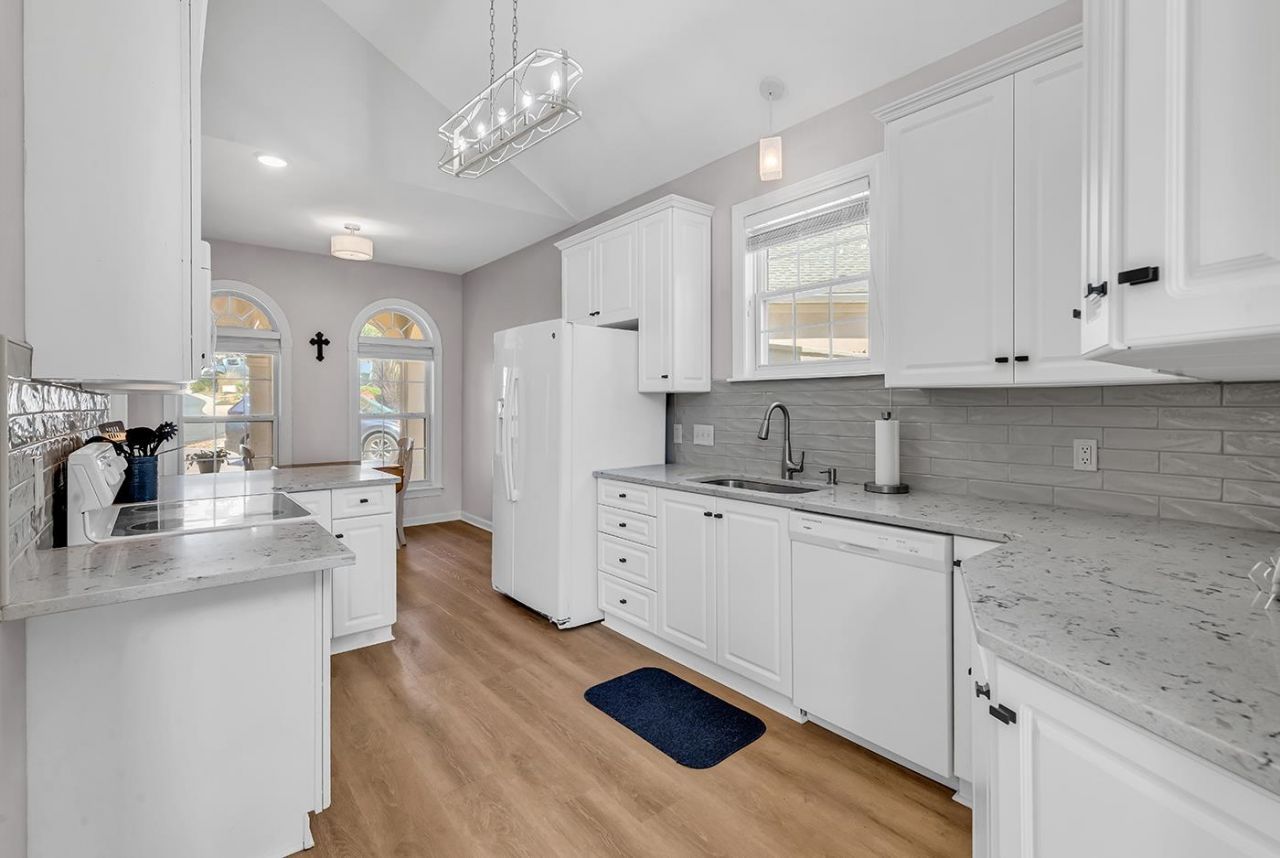 4344 Windy Heights Dr. Photo 13