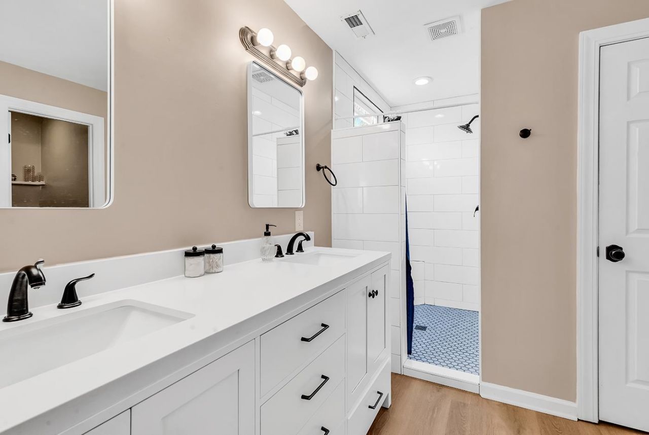 4344 Windy Heights Dr. Photo 23