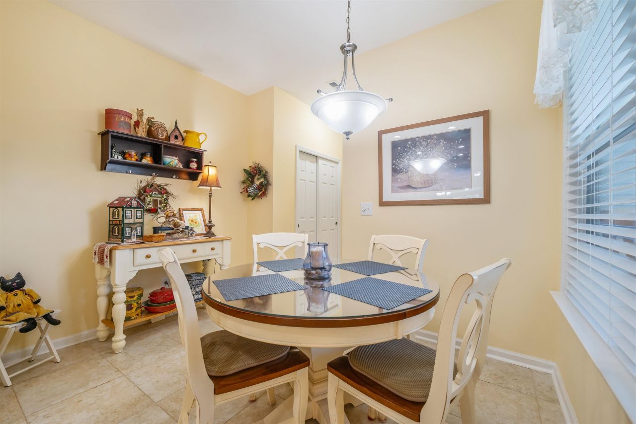 1606 Palmina Loop Photo 13