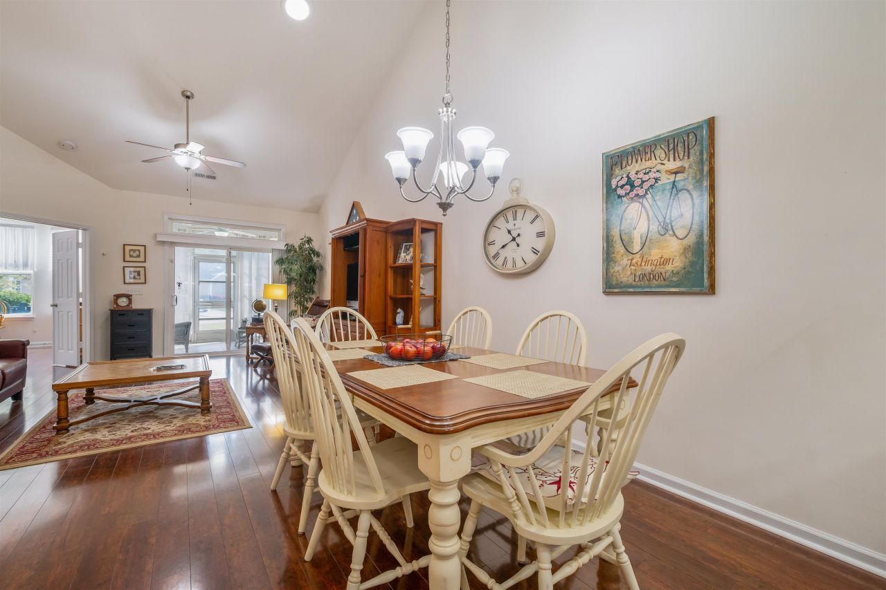 1606 Palmina Loop Photo 16