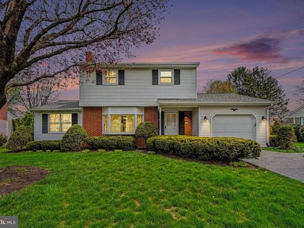 11 RANDI ROAD, ENOLA, PA 17025