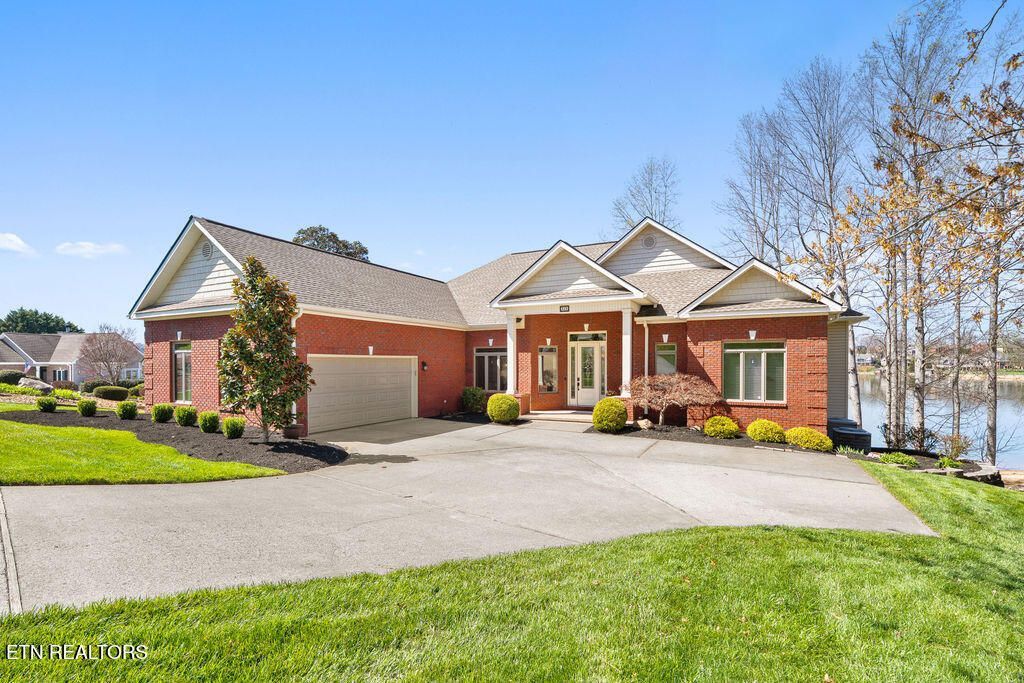 323 Okmulgee Circle Loudon, TN 37774