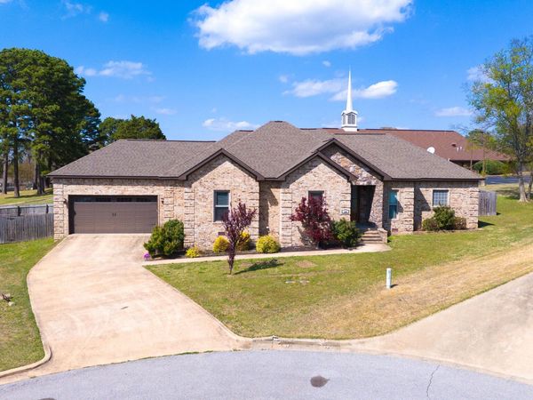 130 Sugarberry Court, Batesville, AR 72501