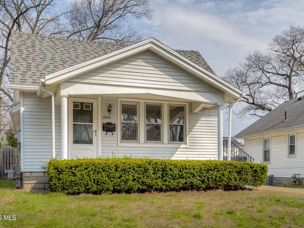 2644 Oak Grove Place, Toledo, OH 43613