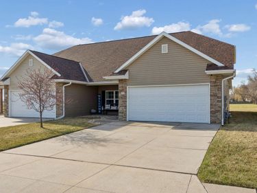 233 WALLACE Avenue, COUNCIL BLUFFS, IA 51501