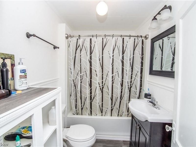 110 Boardman Boulevard , Boardman, OH 44512 Photo 10