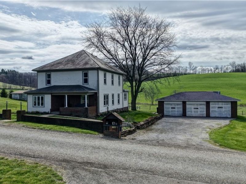 7506 Roy Andrews Road NW, New Philadelphia, OH 44663 Photo 1