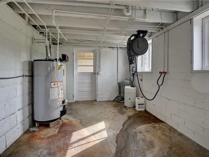 7506 Roy Andrews Road NW, New Philadelphia, OH 44663 Photo 28