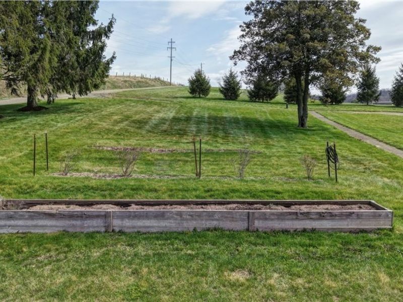 7506 Roy Andrews Road NW, New Philadelphia, OH 44663 Photo 33