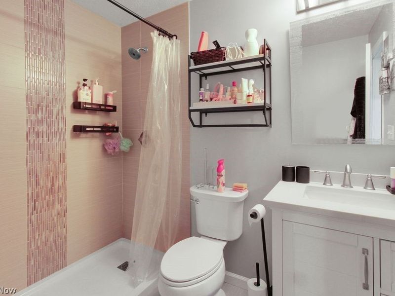 16084 Harrison Drive, Brook Park, OH 44142 Photo 14