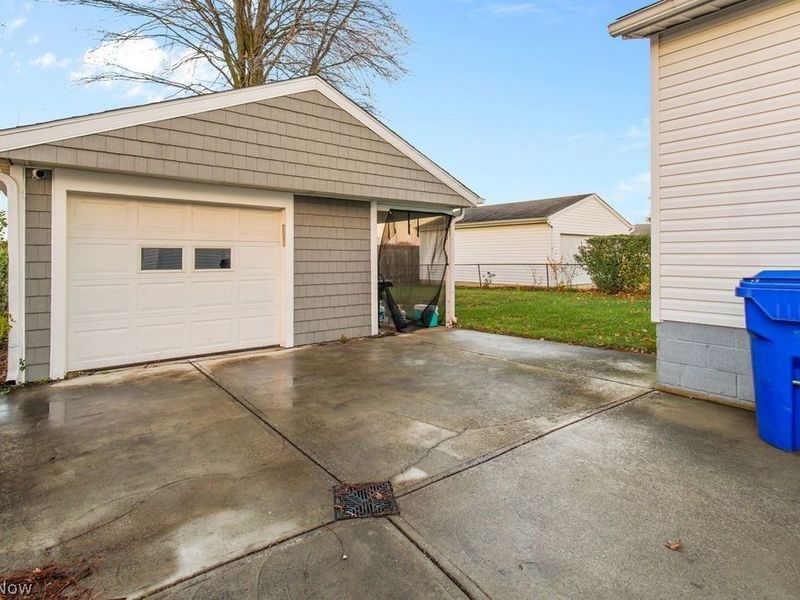 16084 Harrison Drive, Brook Park, OH 44142 Photo 25