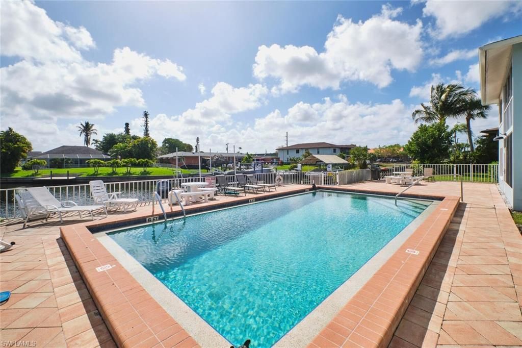 4707 SE 5th Ave, Unit 102, Cape Coral, FL 33904 Photo