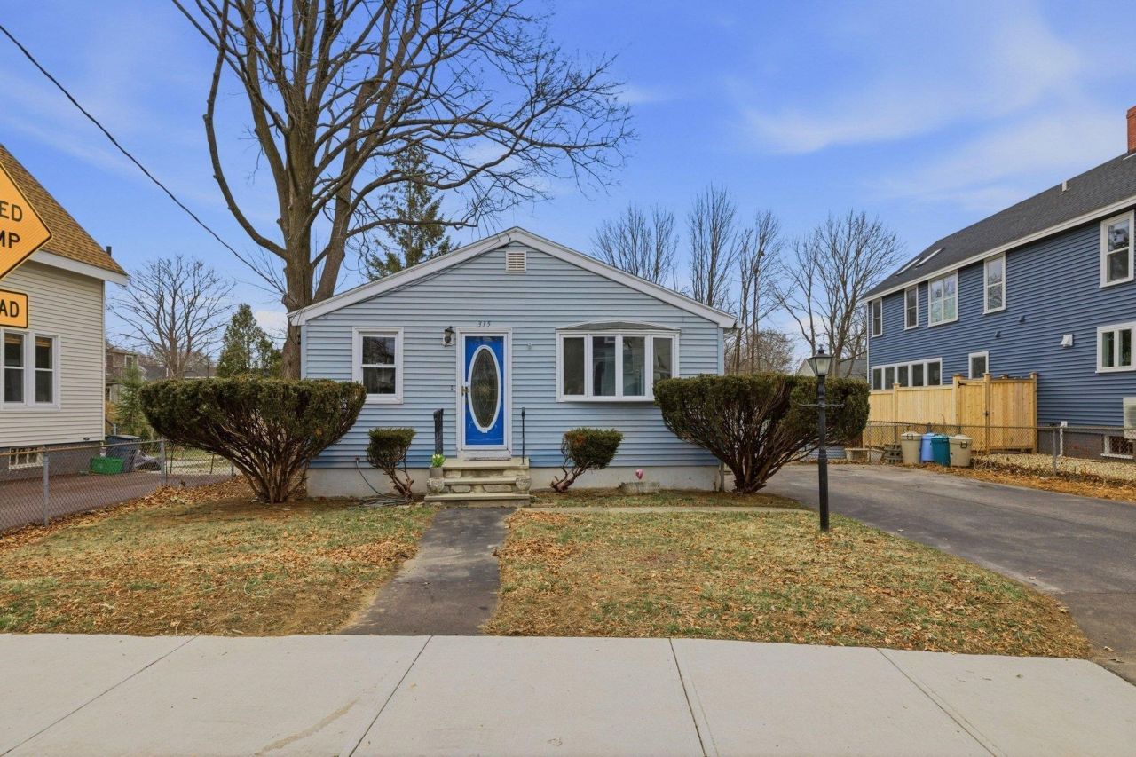 315 Bartlett Street, Portsmouth, NH 03801 Main Photo