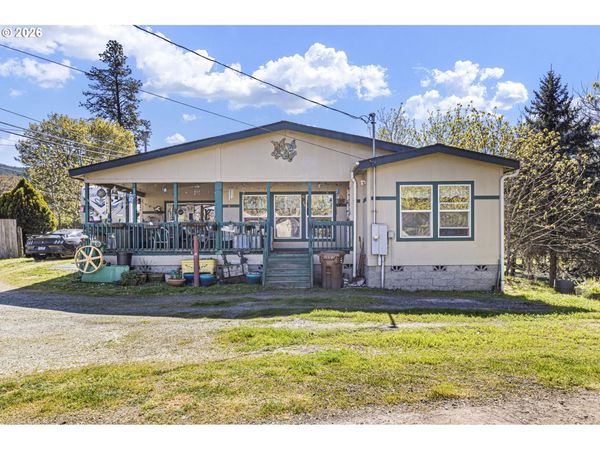 1313 N OLD PACIFIC HWY, Myrtle Creek, OR 97457