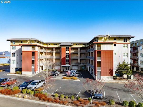 3930 ABBEY LN, Unit 304A, Astoria, OR 97103