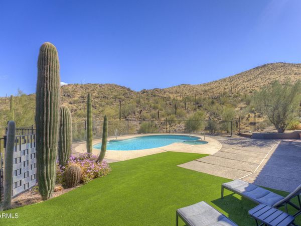 40445 N 32ND Street, Cave Creek, AZ 85331