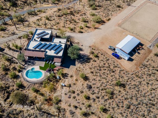 40445 N 32ND Street, Cave Creek, AZ 85331
