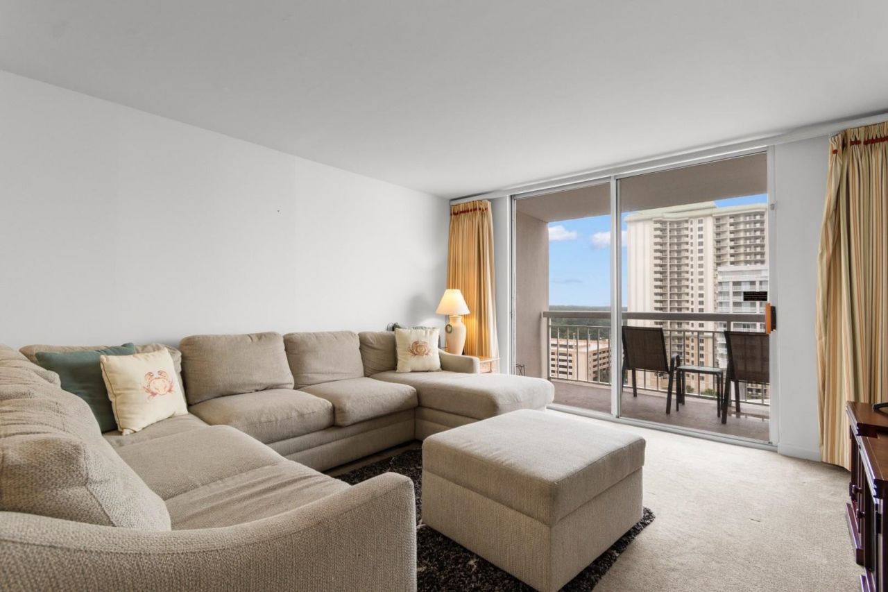 9820 Queensway Blvd.  Photo 12