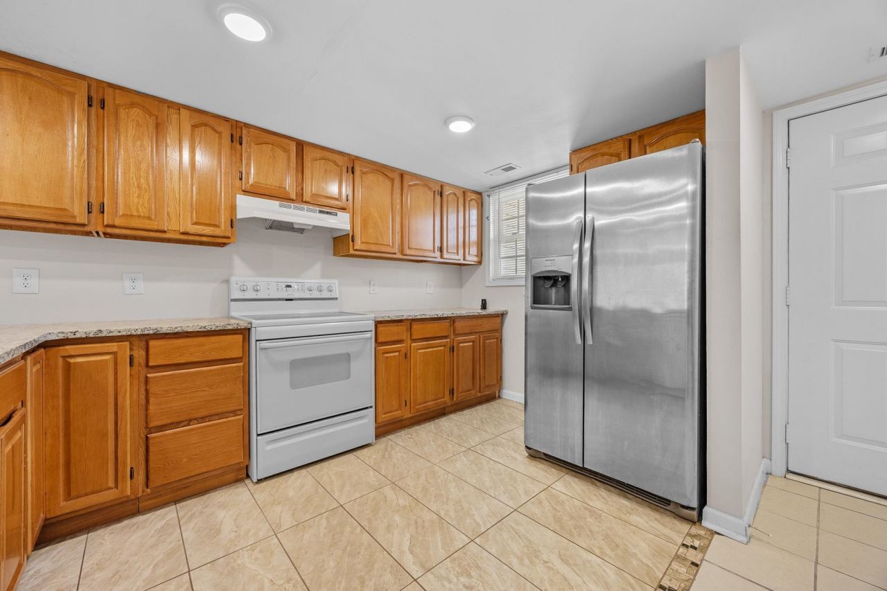 6703 Jefferson Pl.  Photo 4