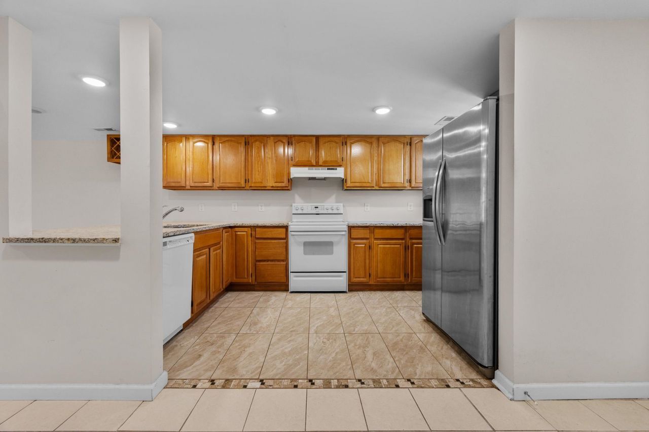 6703 Jefferson Pl.  Photo 5