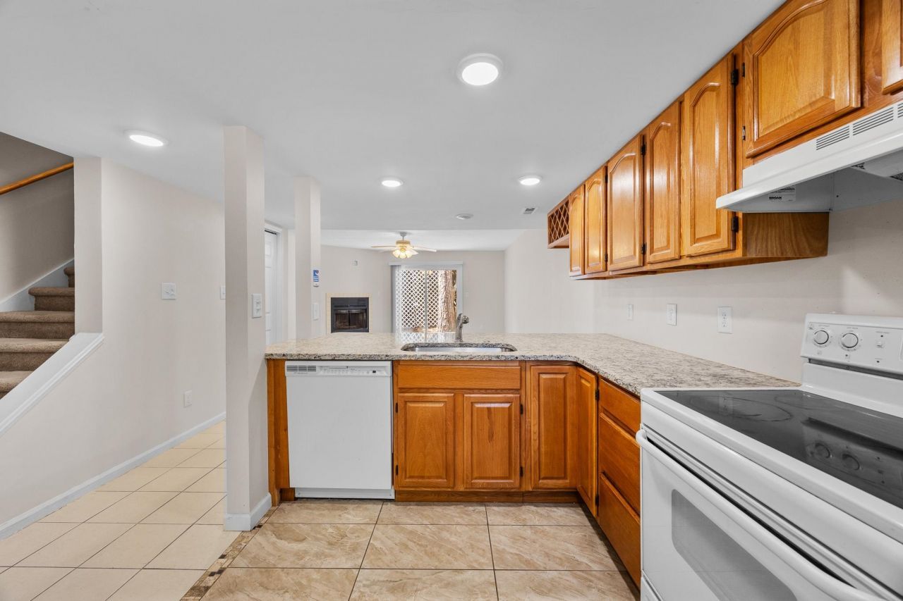 6703 Jefferson Pl.  Photo 6