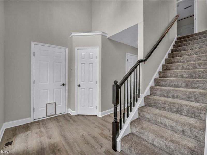 998 Woodfield Lane , Brunswick, OH 44212 Photo 12