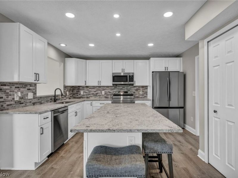 998 Woodfield Lane , Brunswick, OH 44212 Photo 26