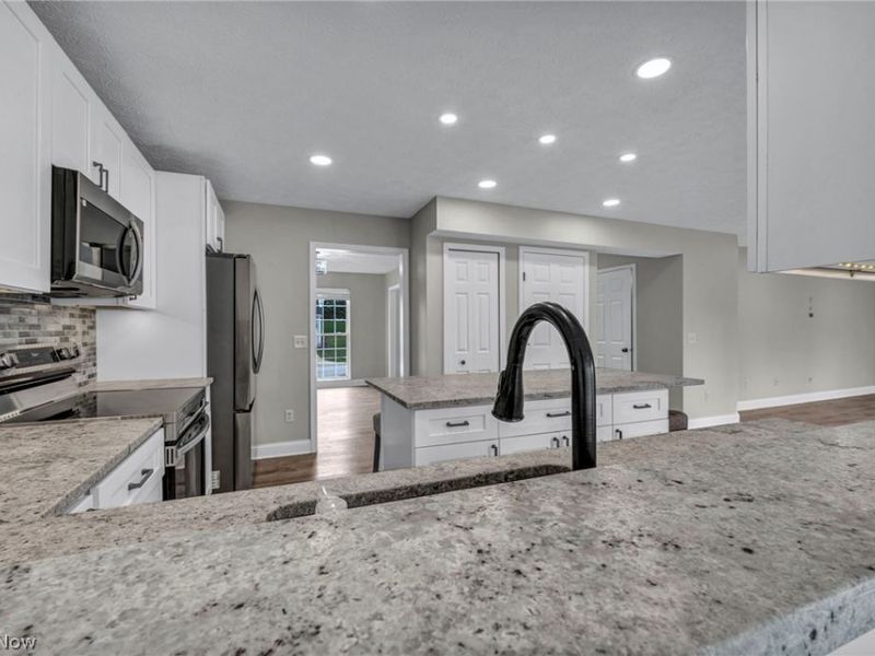 998 Woodfield Lane , Brunswick, OH 44212 Photo 27