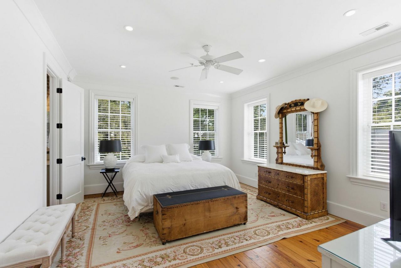 218 Venning Street Photo 18