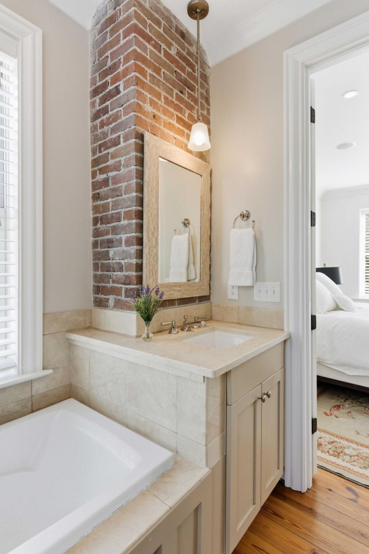 218 Venning Street Photo 20