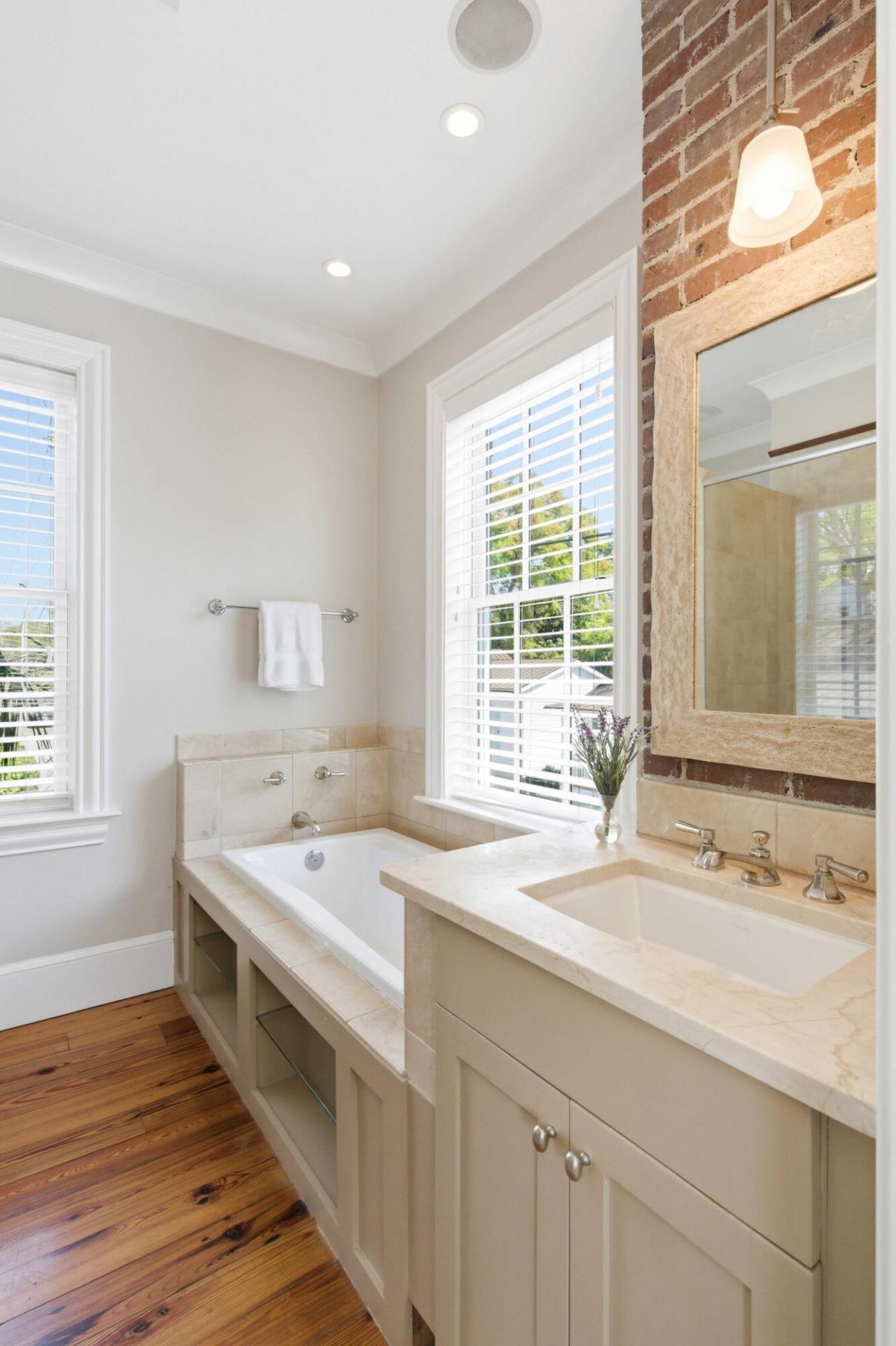 218 Venning Street Photo 21