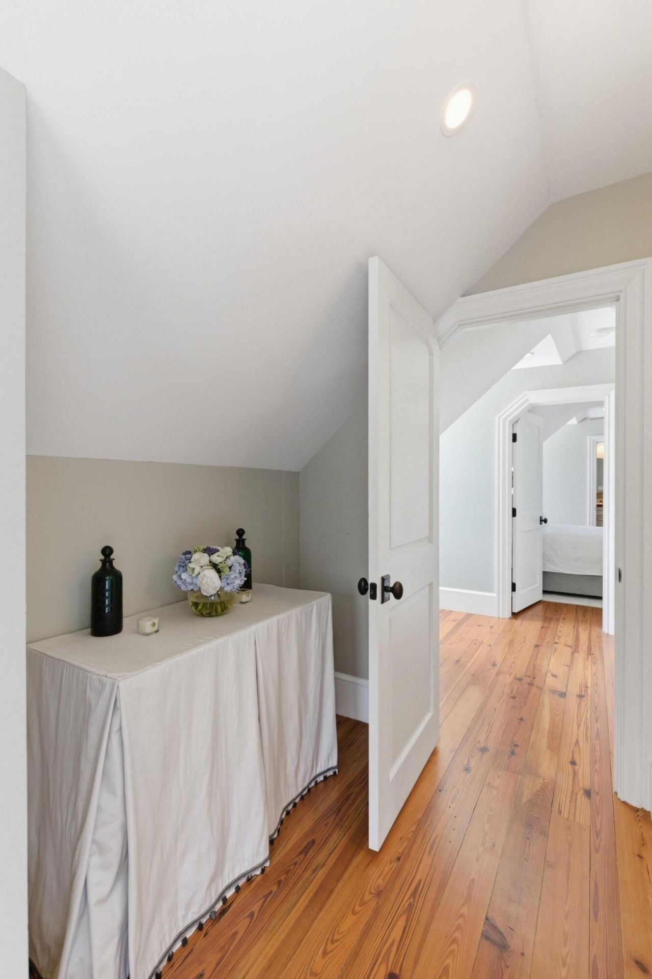 218 Venning Street Photo 38