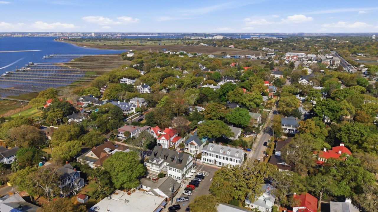 218 Venning Street Photo 46