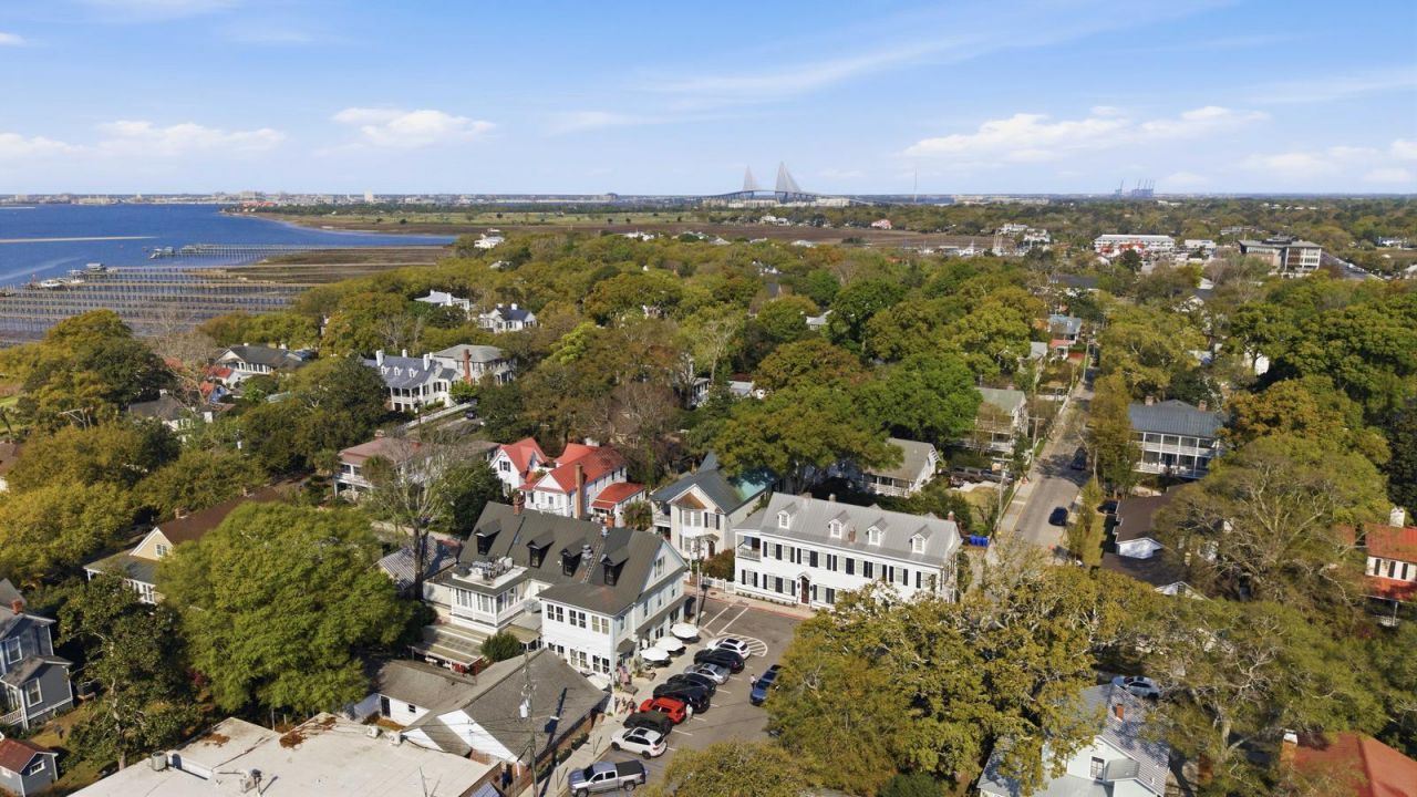 218 Venning Street Photo 47