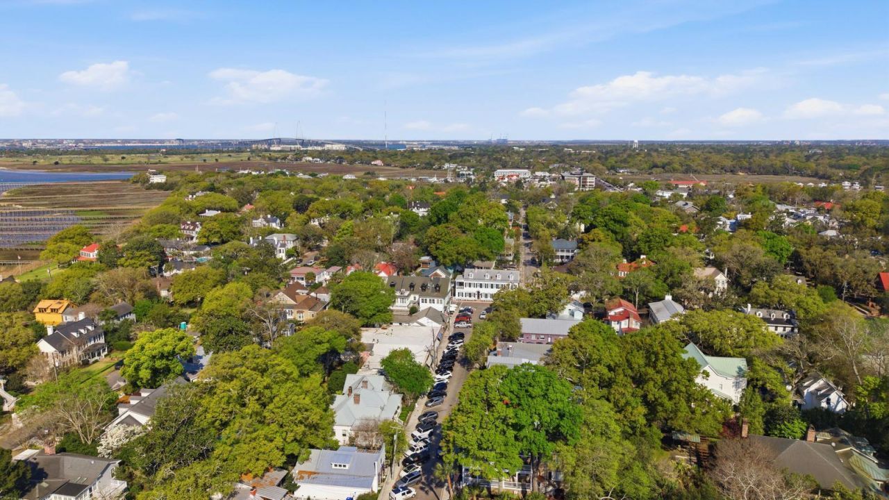 218 Venning Street Photo 48